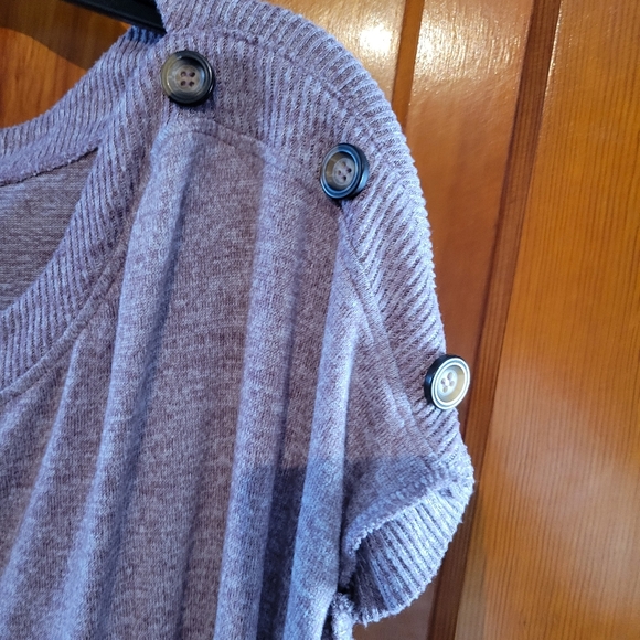 Lilly Morgan 2x shirt - Picture 2 of 6